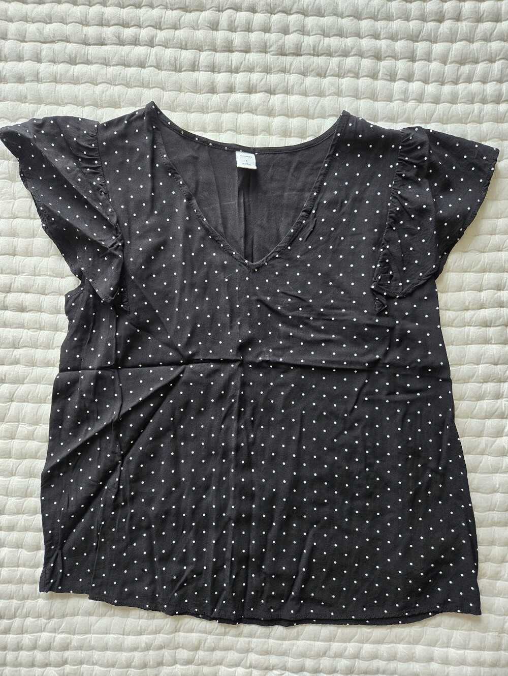 Old Navy Rayon Black Polka Dot V-Neck Flutter Sleeve Women's Top Size Small